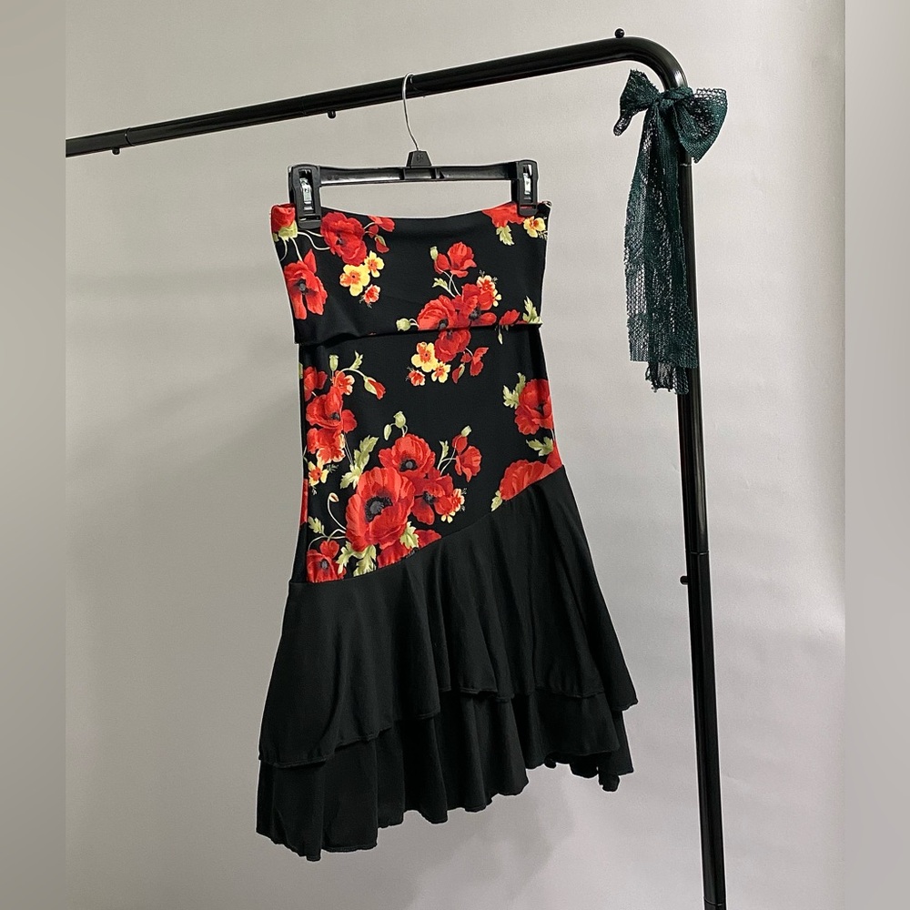 Floral Black and Red Strapless Dress